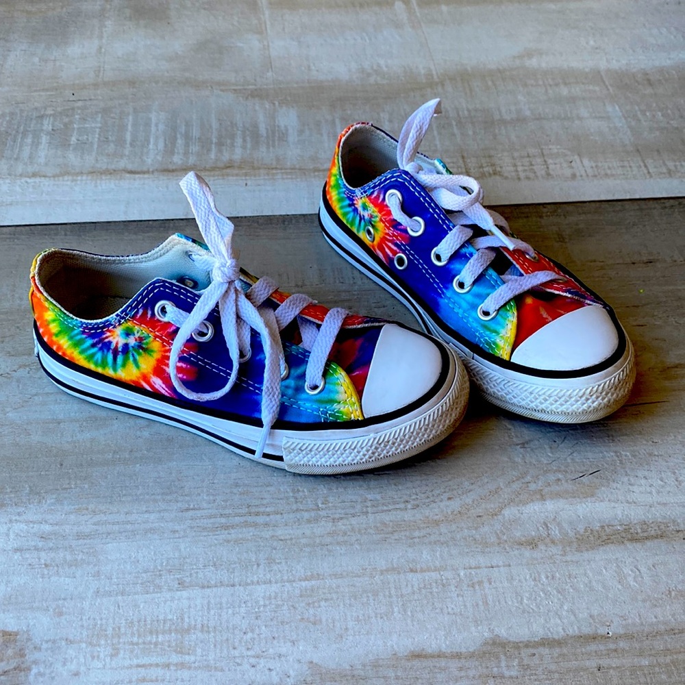 Kids Converse Size 11 tie die